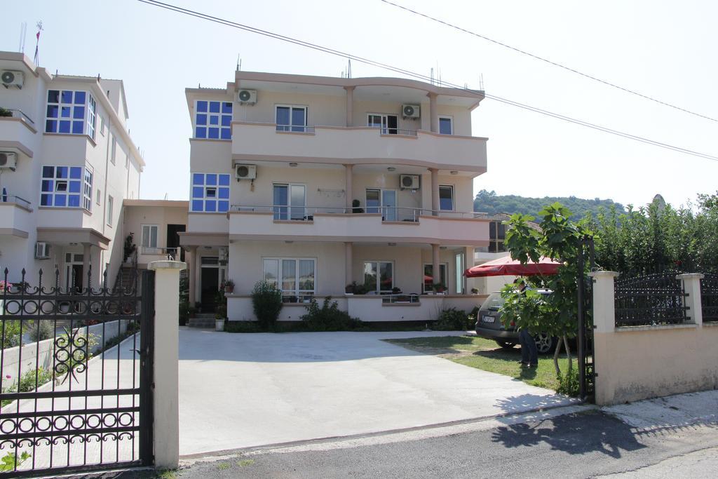 Apartment Family Ulcinj Exteriér fotografie